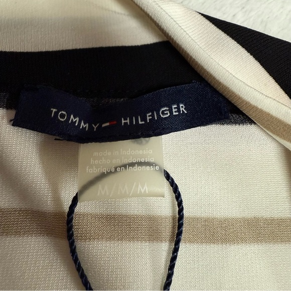 Tommy Hilfiger size medium NWT Black and Pink Sleeveless Blouse with twist Front - Picture 6 of 10